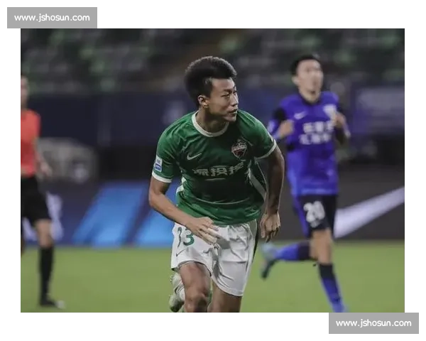 3 球被怼 “别浪费时间”，杜月徵的留洋生存课