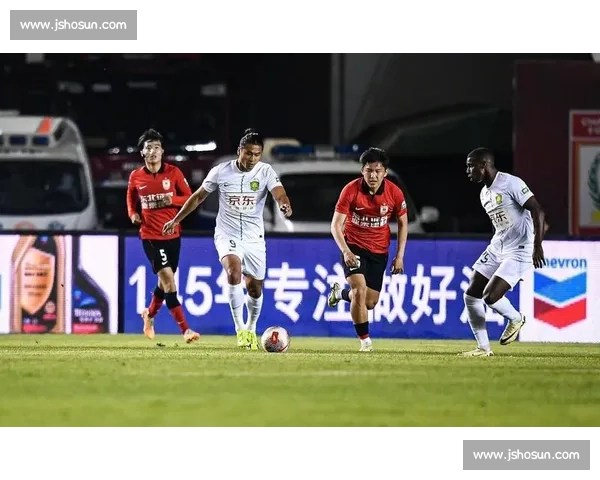 1 分生死线!亚泰遭绝平陷绝境,新鹏城两连胜稳上岸 1 分生死线!亚泰遭绝平陷绝境,新鹏城两连胜稳上岸